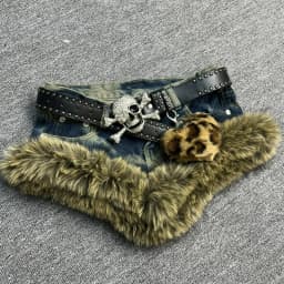 Japanese Gothic Style Denim Shorts Women Vintage Fashion Plush Patchwork Slim Short Pants Girls Casual Y2k Aesthetic Jean Shorts