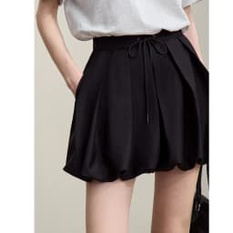 Amii Women's Shorts 2026 Autumn New Pleated Strap Paper Bag Waist Casual Shorts Women's Solid Color Versatile Pants 12641037