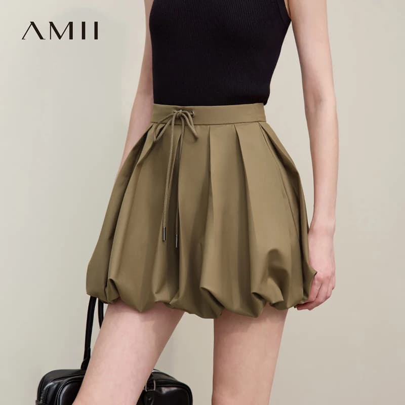 Amii Women's Shorts 2026 Autumn New Pleated Strap Paper Bag Waist Casual Shorts Women's Solid Color Versatile Pants 12641037