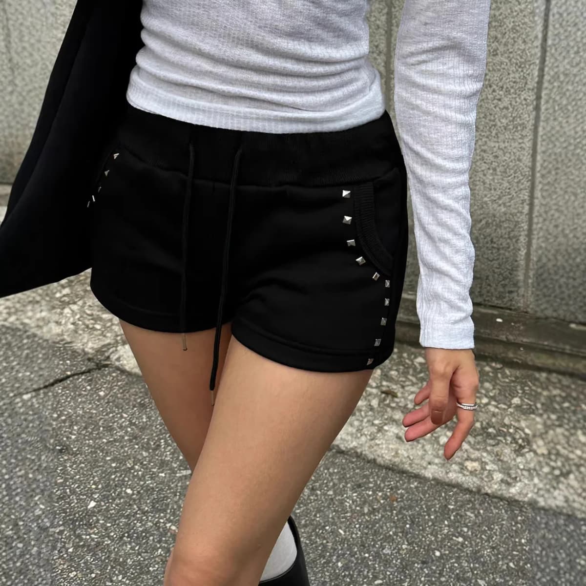 Summer New Style Hot Diamond Tie Rope Sexy European And American Fashion Short Style High Street Female Personality Dark Shorts