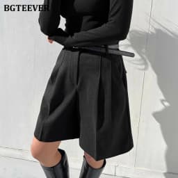 BGTEEVER Casual High Waist Pockets Female Wide Leg Woolen Shorts Autumn Winter Thicke Warm Loose Women Shorts
