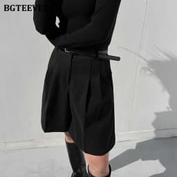 BGTEEVER Casual High Waist Pockets Female Wide Leg Woolen Shorts Autumn Winter Thicke Warm Loose Women Shorts