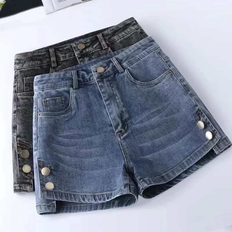 High Waisted Denim Shorts for Women's Summer 2026 New Loose A-line Wide Leg Pants Vintage Denim for External Wear Hot Pants