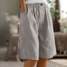 2024 Summer Women's Middle Pants Cotton and Hemp Shorts Five Quarter Pants Loose High Waist Button Shorts for Female