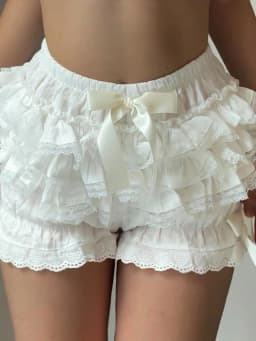 Women's Summer Lace Trim Shorts Plaid Elastic Band Tiered Ruffle Shorts Kawaii Gothic Casual Bloomers Streetwear