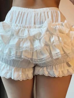 Women's Summer Lace Trim Shorts Plaid Elastic Band Tiered Ruffle Shorts Kawaii Gothic Casual Bloomers Streetwear