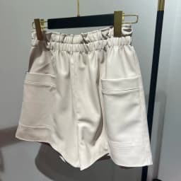 Women Clothing 2025 Fashion Feminino Genuine Leather White Casual Shorts Mujer Big Pockets Elastic Waist Sexy Mini Booty Pants