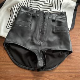 Super Short Sheepskin Shorts for Women Fashion High Street High-Waisted Zipper Design Skinny Package Hip Real Leather Shorts