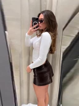 Women Short Pants Low-Waist Leather Shorts Mini Clothes Wide Waistband Multi-Button Design Slim-Fit Casual Streetwear Bottoms