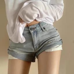 Retro Ripped Low-rise Denim Shorts Women 2026 Summer Hip-wrapped Jean Hot Pants Booty Shorts