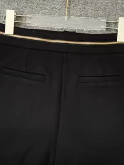 26 Summer New Advanced Metal Fittings Decorative Stitching Zipper Temperament Shorts Fashion Joker Black Suit Pants