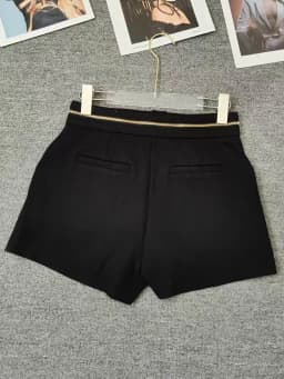 26 Summer New Advanced Metal Fittings Decorative Stitching Zipper Temperament Shorts Fashion Joker Black Suit Pants