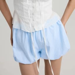 iyundo Luxury Elegant Woman Shorts Women's 2026 Spring Summer Striped Balloon Shorts Casual Wide Leg Paperbag Waist Office Pants