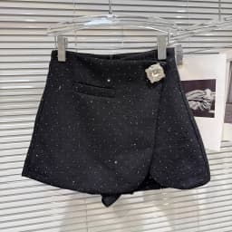 DEAT 2026 Autumn New Fashion Rhinestone Diagonal Hem Shorts Skirts For Women Elegant Versatile A-line Short Pant Female 11A05878
