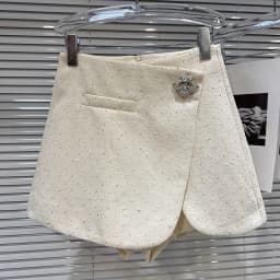 DEAT 2026 Autumn New Fashion Rhinestone Diagonal Hem Shorts Skirts For Women Elegant Versatile A-line Short Pant Female 11A05878