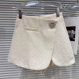 DEAT 2026 Autumn New Fashion Rhinestone Diagonal Hem Shorts Skirts For Women Elegant Versatile A-line Short Pant Female 11A05878
