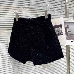 DEAT 2025 Winter New Fashion Rhinestone Bow Decoration Velvet Shorts For Women Black Versatile Boot Short Pants Female 11A07701