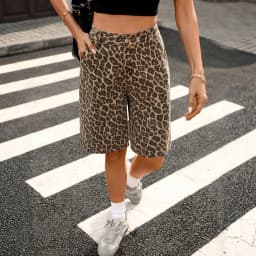 Summer New Leopard Print Denim Shorts for Women American Retro High Waist Knee-Length Shorts Fashionable Casual Jean Shorts