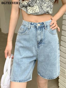 BGTEEVER Chic Straight Loose Women Jeans Shorts Summer High Waist Pockets Female Wide Leg Denim Shorts