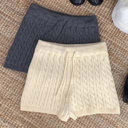 Japanese Women's Cable Knitted Shorts Autumn Winter Elastic Waist Straight Leg Short Pants Woman Soft Cozy Solid Color Shorts