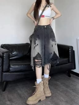 Washed Gradient Hole Denim Shorts American Street High Waist Black Jeans Women Y2k E-Girl Loose Knee-Length Wide Leg