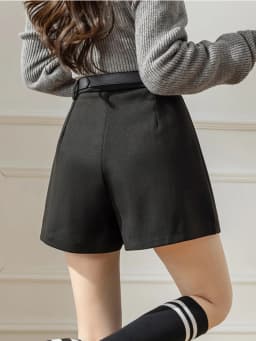 2025 Fashion Woolen Winter Skirts Shorts Woman Streetwear High Waist Pleated Y2K Shorts Women Ruffles Culottes Short Pants Femme