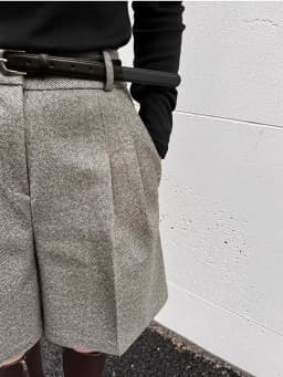 Chic Women Thicken Warm Loose Pockets Faux Woolen Straight Shorts 2024 Autumn Winter High Waist Ladies Wide Leg Shorts WH2