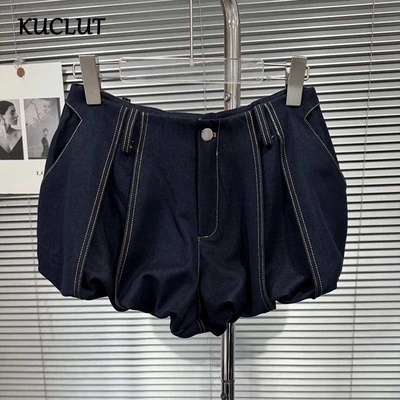 KUCLUT 2026 Autumn New Fashion Niche Design Versatile Solid Color Shorts For Women Casual Lined Design Hot Pants Female 1A4411