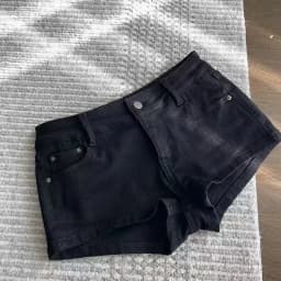 Korean Style Streetwear Women Casual Fashion Low Waist Jeans Shorts Gothic Black Denim Shorts Pants for Ladies Outfits Chic