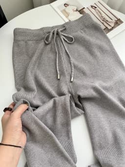 Cashmere Knitted Wide-leg Pants Women's High Waist Drape Loose Autumn and Winter Thickened Floor-mopping Trousers Outer Wear