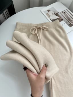 Cashmere Knitted Wide-leg Pants Women's High Waist Drape Loose Autumn and Winter Thickened Floor-mopping Trousers Outer Wear