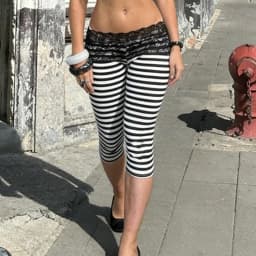Women Y2K Striped Lace Trim Capri Pants Low Rise Fold Over Leggings Fitted Cropped Pants for Lounge Yoga Athletic Streetwear