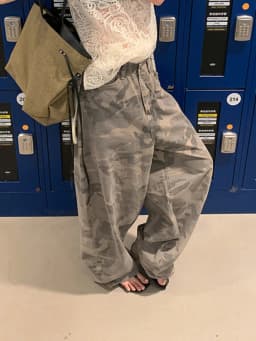 [LANMREM] Casual Distressed Camouflage Pants For Women Floor Length Wide Leg Trousers 2025 Summer New Tide 26DA1413