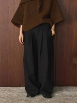 LANMREM 2025 Winter New Korean Fashion Woolen Pleated Wool Trousers Loose Slimming Warm Long Pants For Women