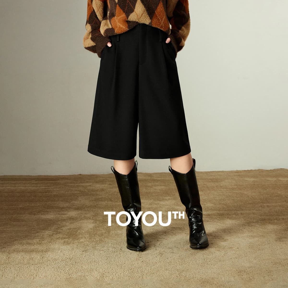 TOYOUTH Women Capris 2025 Winter New Pleated Wide-Leg Elegant Commuting Casual Warm Wool-Blend Trousers