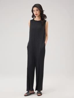 Miyake Pleated Sleeveless Jumpsuit 2025 Summer New Casual Loose Thin Set of High Waist Age Reduction Casual Jumpsuit