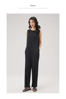 Miyake Pleated Sleeveless Jumpsuit 2025 Summer New Casual Loose Thin Set of High Waist Age Reduction Casual Jumpsuit