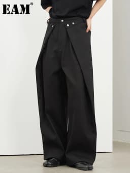 [EAM] High Waist Black Pleated Button Long Wide Leg Pants New Loose Fit Trousers Women Fashion Tide Spring Autumn 2026 1DF8330