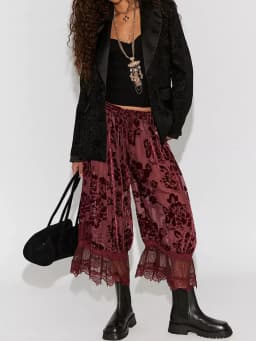 Lamuusaa Women Lantern Pants Elegant Lady Clothes Floral Velvet Pattern Low Rise Lace Trim Hem Bell Bottoms Trousers Streetwear