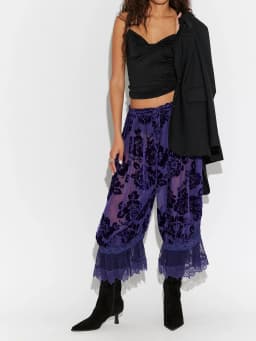 Lamuusaa Women Lantern Pants Elegant Lady Clothes Floral Velvet Pattern Low Rise Lace Trim Hem Bell Bottoms Trousers Streetwear