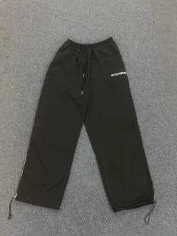 Spring wide leg sports pants, loose straight leg casual pants, comfortable stripes, trendy prints for men and women
