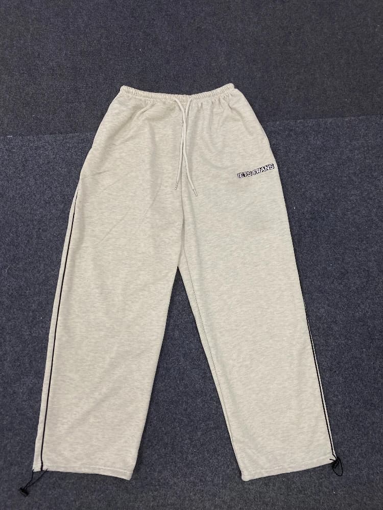 Spring wide leg sports pants, loose straight leg casual pants, comfortable stripes, trendy prints for men and women