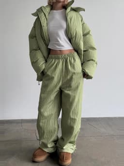 Women Vertical Stripe Puffer 2 Piece Set Hooded Zip‑Up Padded Jacket Elastic Waist Long Pants 2026 Winter Warm Cotton Streetwear