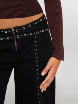 Women Cool Riveted Low Waisted Black Jeans Fashion Floor Length Wide Leg Pants Chic Versatile Pant 2025 New Lady Commute Clothes