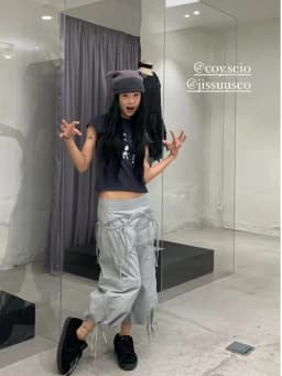Vintage Drawstring Cargo Pants Women Loose Fit American Retro Utility Capri Pants with Multi-Pockets Streetwear Casual Fashion