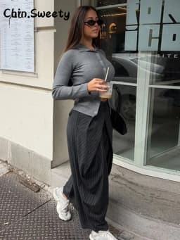 Chic Two Buttons Striped Pleated Trousers Women Loose Pockets Wide Leg Pants Female 2026 Spring Lady Commute All-match Pant New
