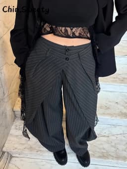Chic Two Buttons Striped Pleated Trousers Women Loose Pockets Wide Leg Pants Female 2026 Spring Lady Commute All-match Pant New