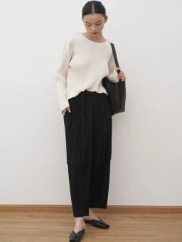 YUDX Miyake Pleated Cargo Pants 2025 New Women's Pocket Style Pleated Casual Pants Wide Leg Ankle-Length Pants
