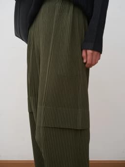 YUDX Miyake Pleated Cargo Pants 2025 New Women's Pocket Style Pleated Casual Pants Wide Leg Ankle-Length Pants