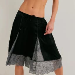 Combhasaki Women Knee Length Wide Leg Shorts Casual y2k Chic Floral Lace Hem Patchwork Elastic Mid Waist Bow Tied Loose Pants